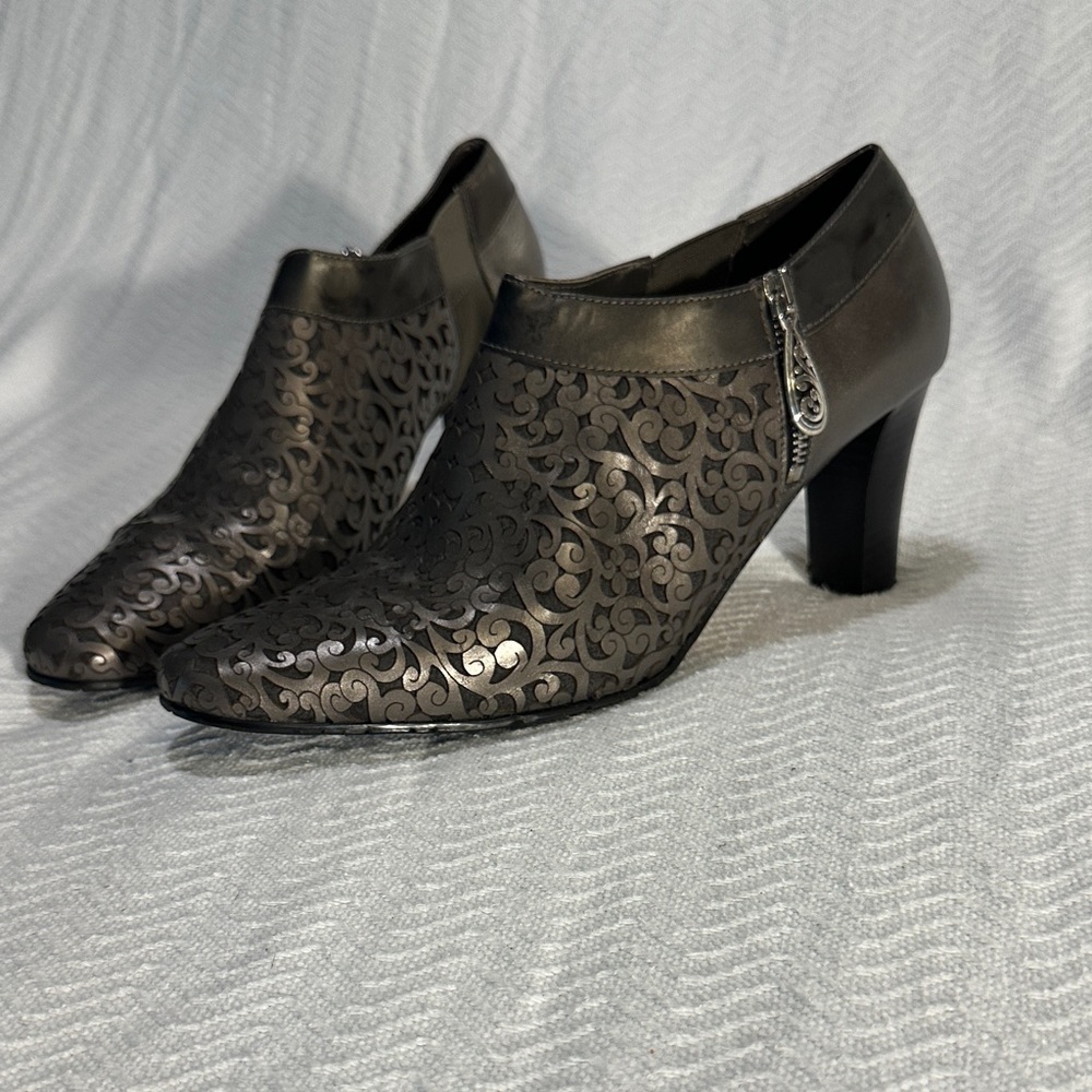 Brighton Rhythm Ankle Boots